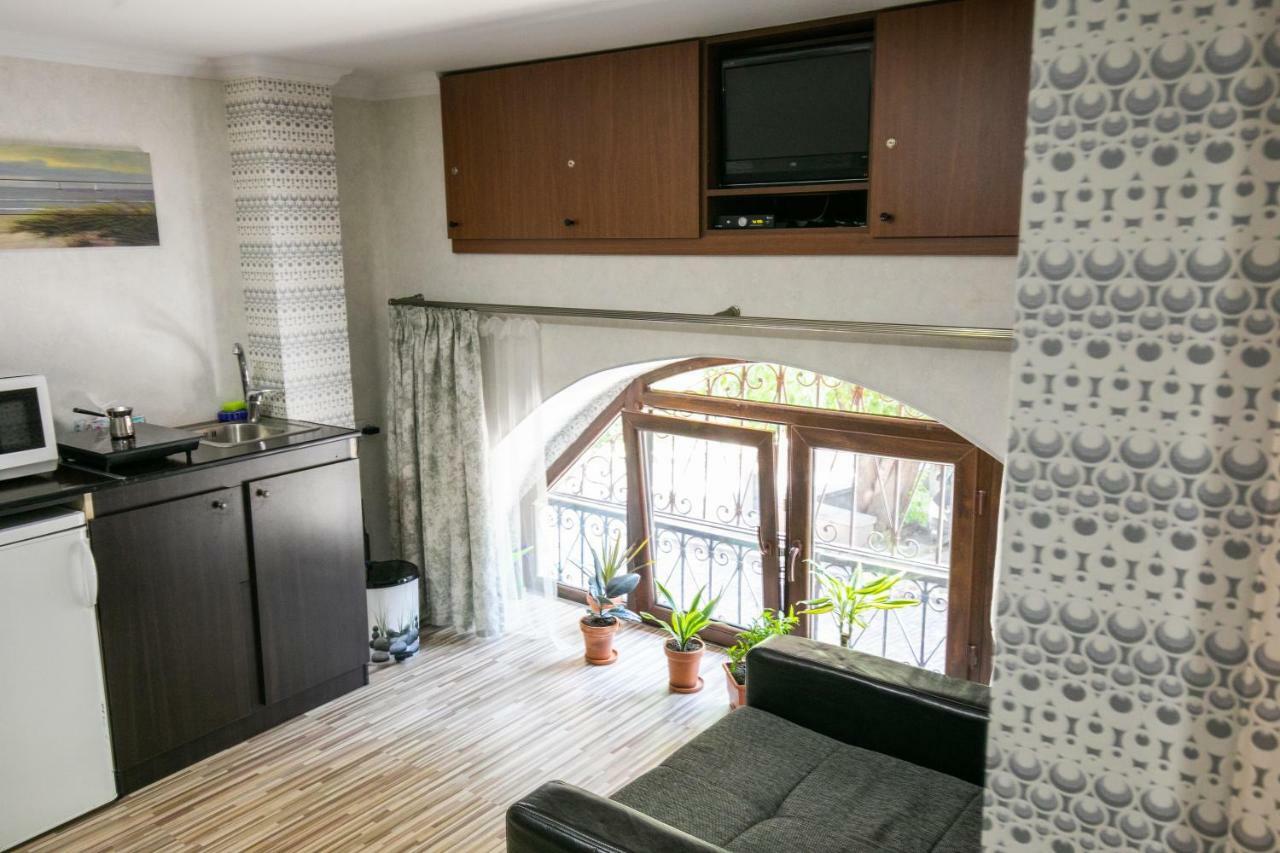 Hb Apartments Akhvelediani II Tiflis Exterior foto